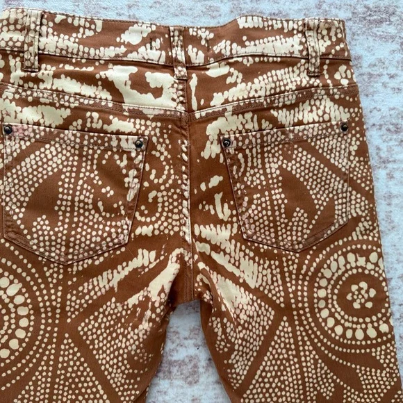 Free People BOHO Festival Batik Flare Leg Pants -Geometric Native Tribal Design - Picture 6 of 9